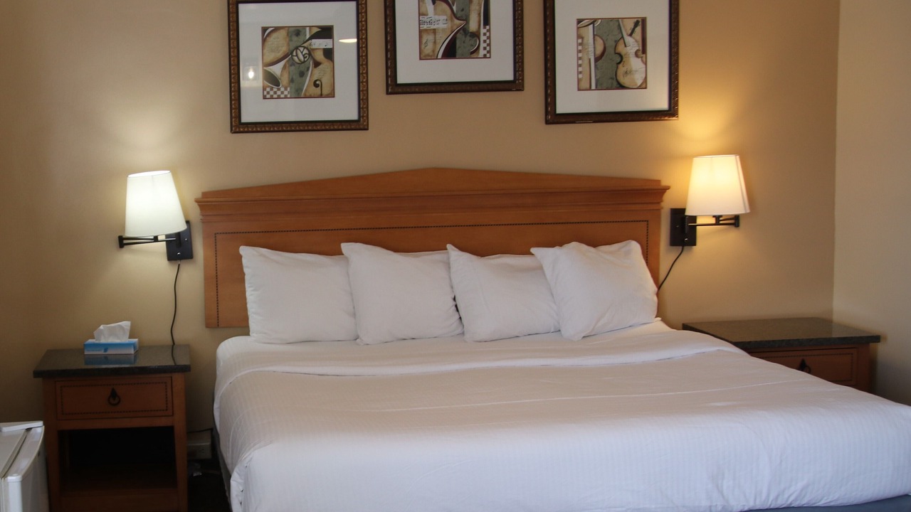 Photo of Bedroom in Lusk