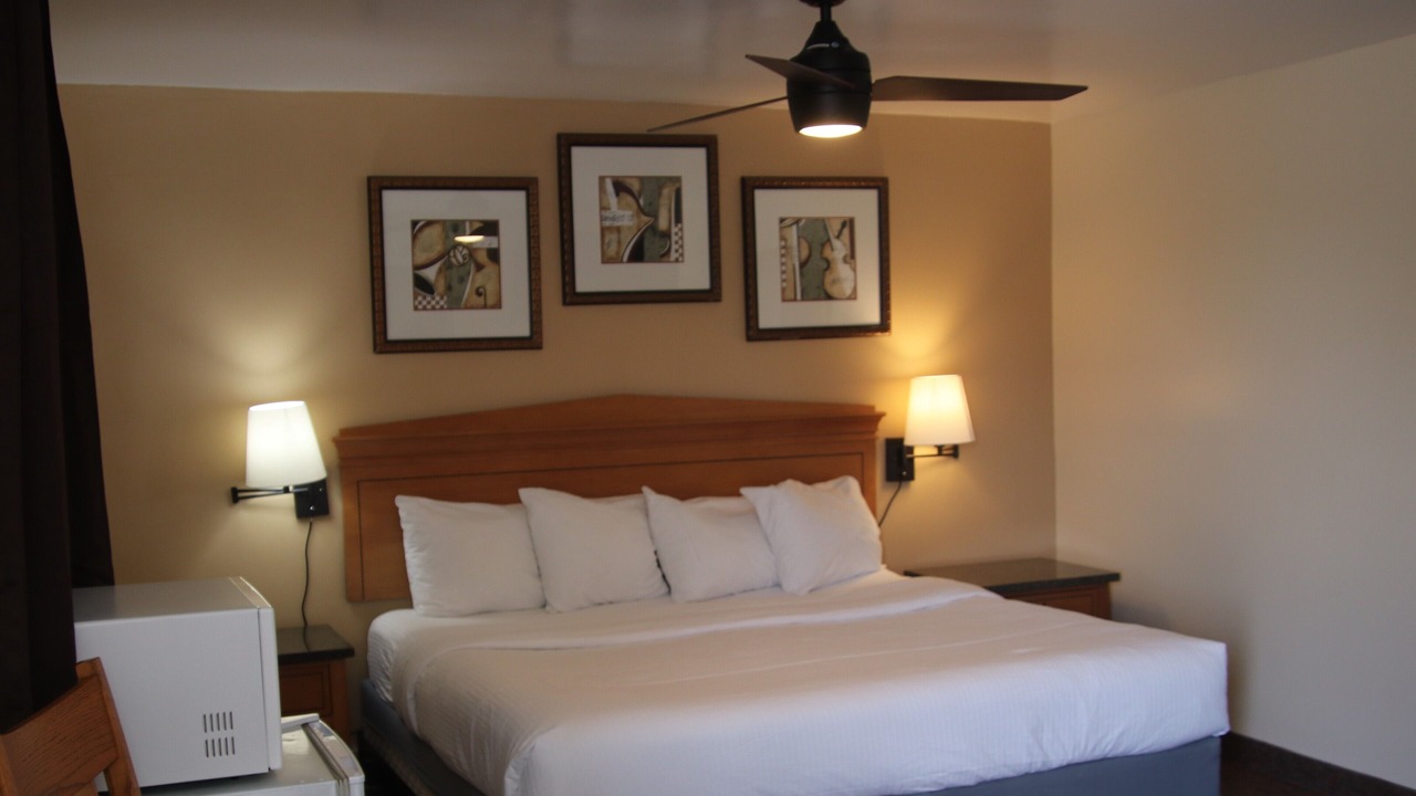 Photo of Bedroom in Lusk
