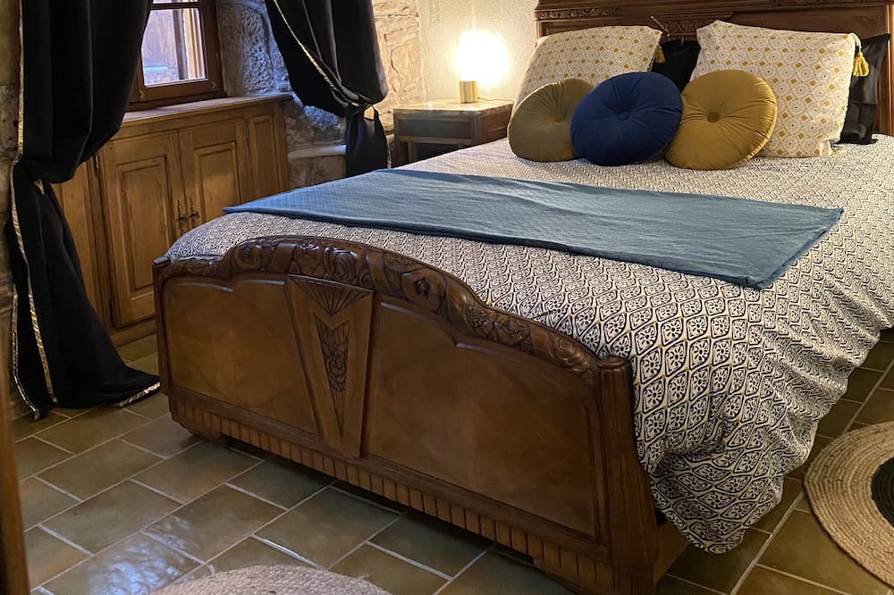 Photo of Bedroom in Castelnau-Pegayrols