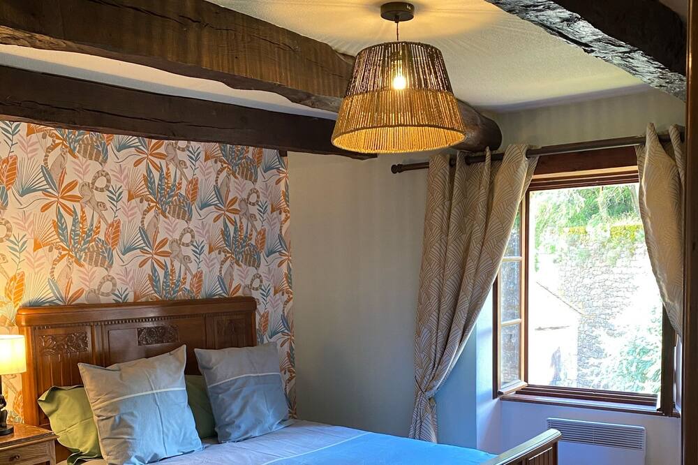 Photo of Bedroom in Castelnau-Pegayrols