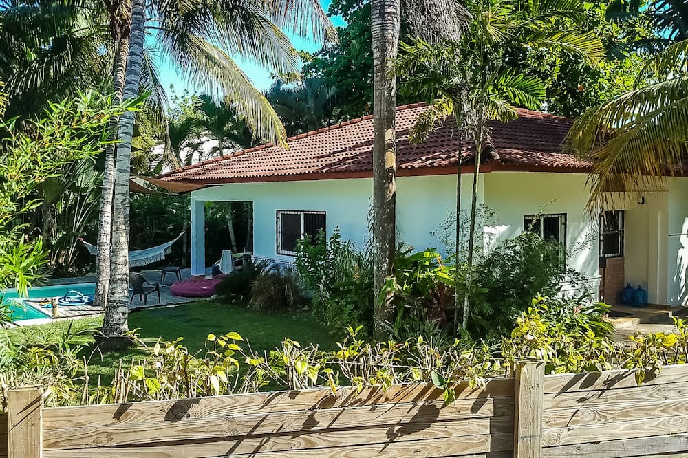 Photo of Outdoor in ProCab