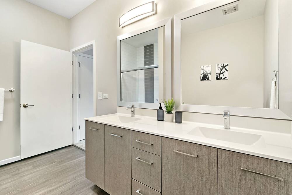 Photo of Bathroom in Forestview