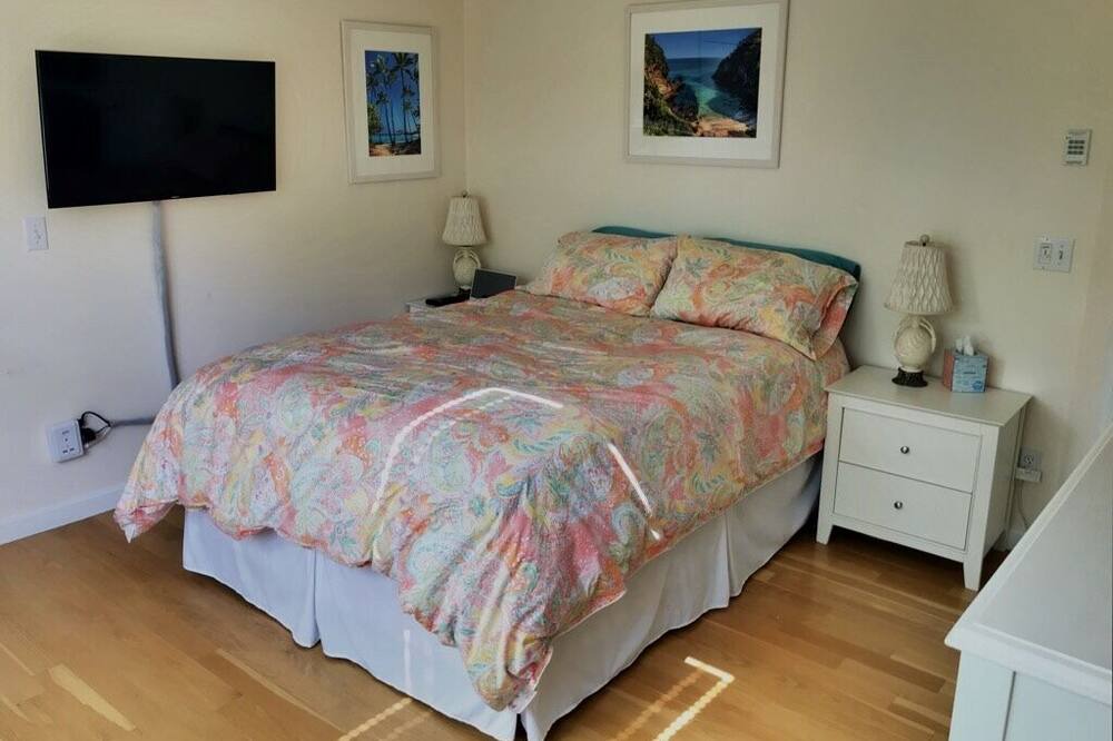 Photo of Bedroom in Campground Landing