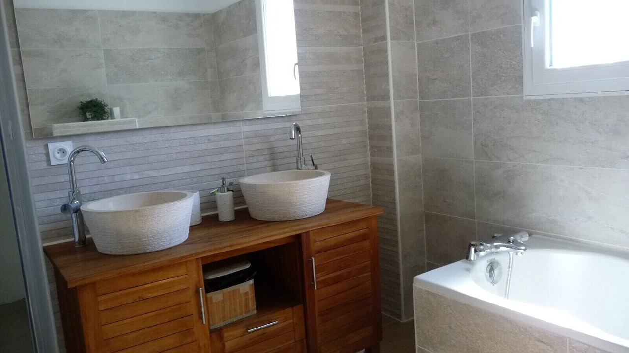 Photo of Bathroom in Biganos