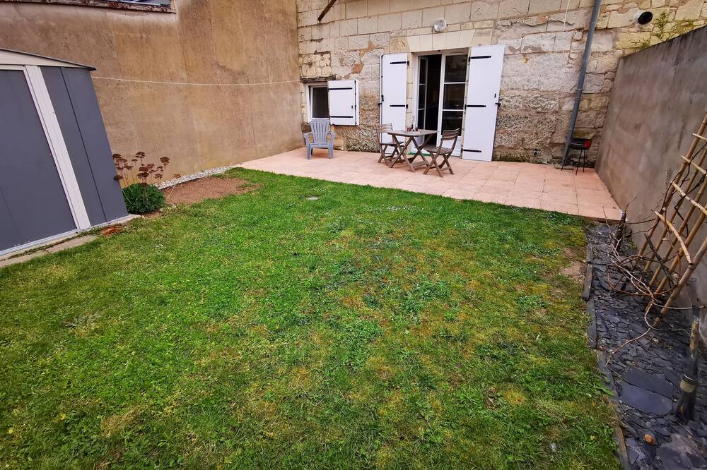 Photo of Patio Balcony in Saint-Lambert-des-Levees