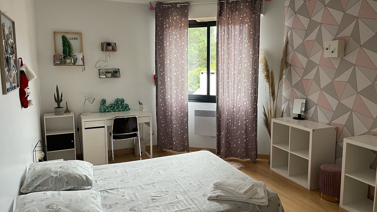 Photo of Bedroom in Montrabe