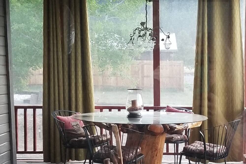 Photo of Patio Balcony in South Fork