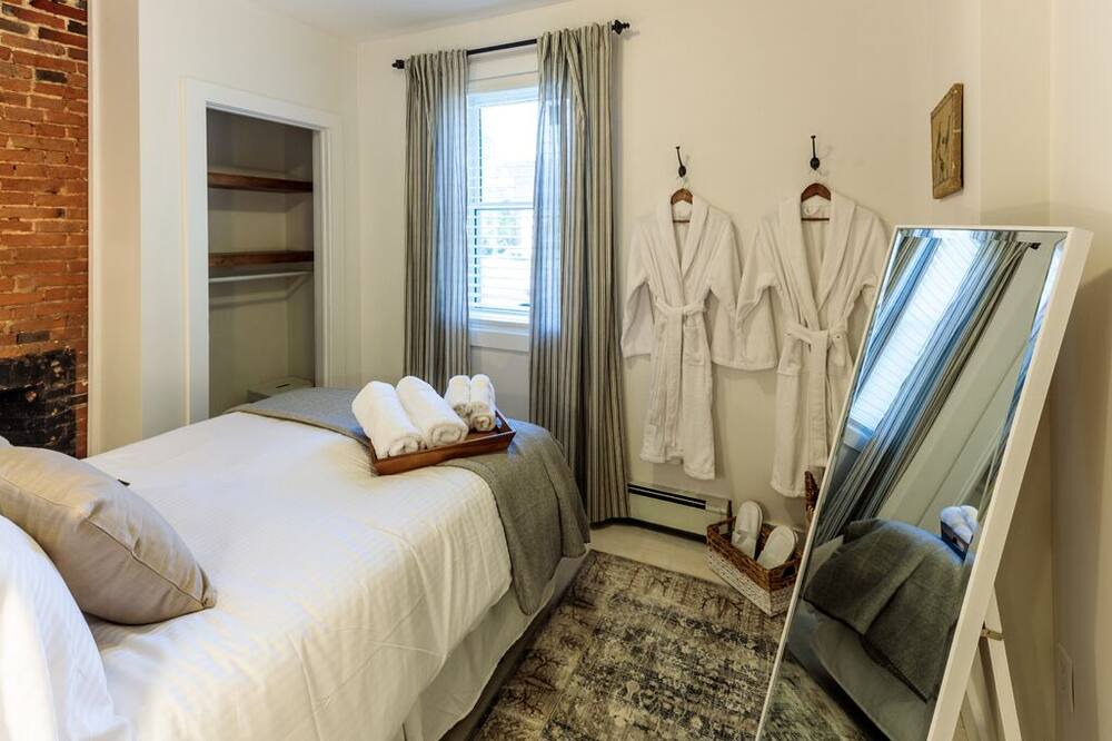 Photo of Bedroom in Inner Harbour