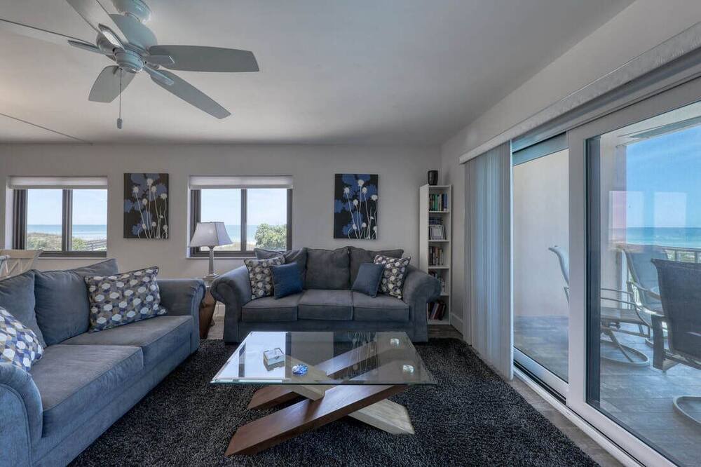 Photo of Livingroom in Indian Rocks Beach