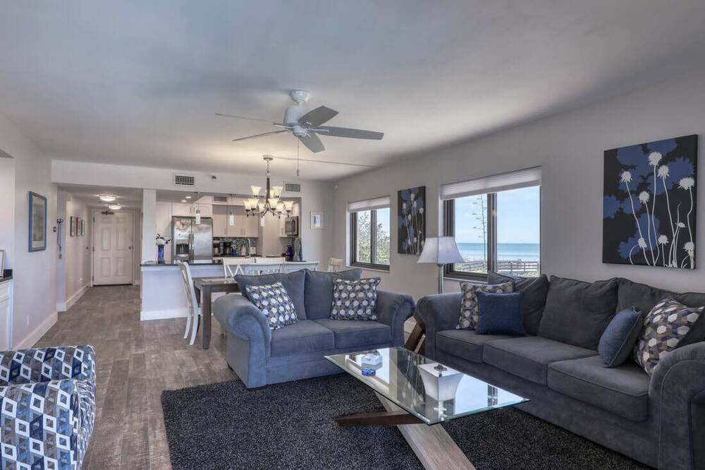 Photo of Livingroom in Indian Rocks Beach