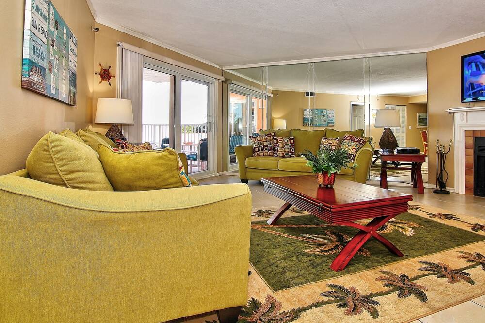 Photo of Livingroom in Indian Rocks Beach