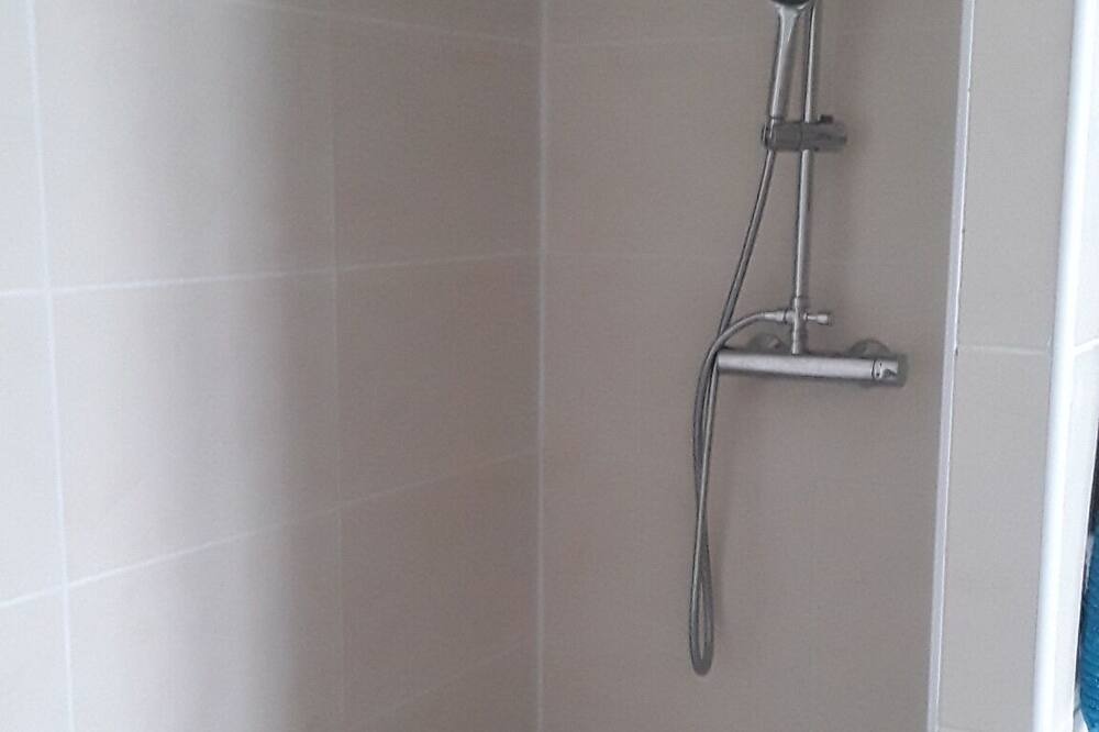 Photo of Bathroom in Gravigny