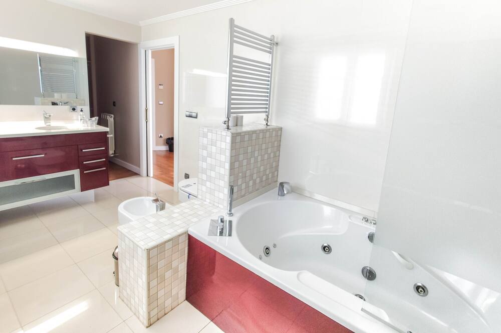 Photo of Bathroom in Garinoain