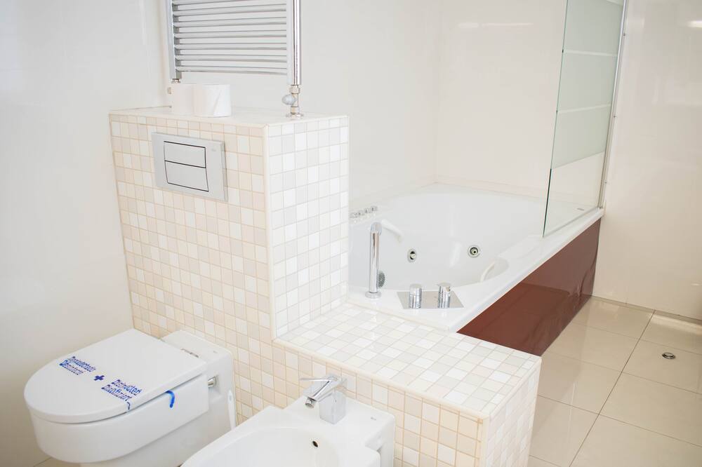 Photo of Bathroom in Garinoain