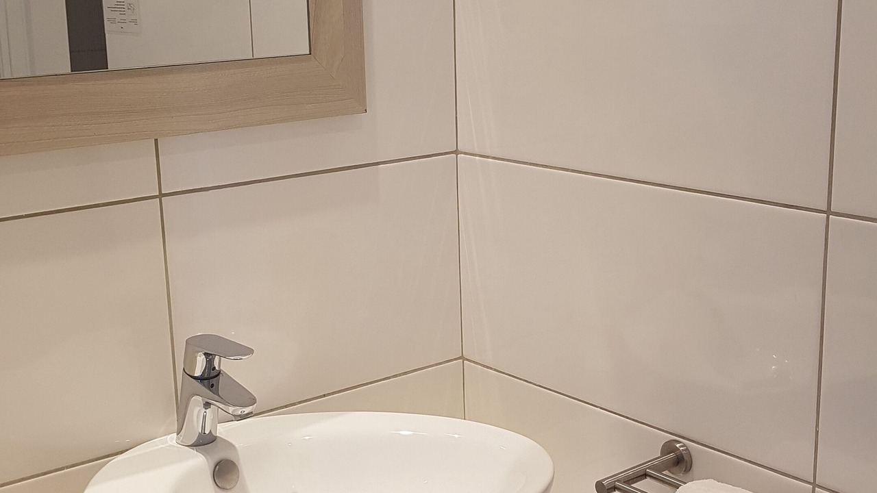 Photo of Bathroom in Quartier de la Folie-Mericourt