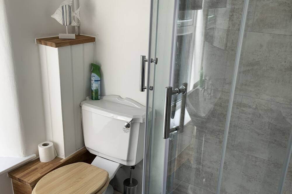 Photo of Bathroom in Delabole