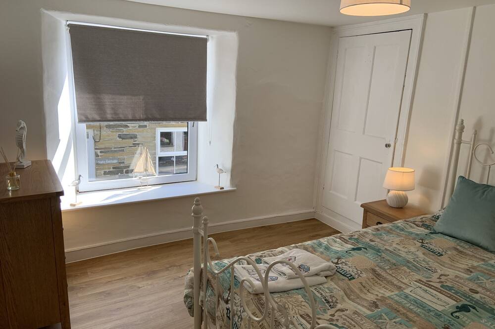 Photo of Bedroom in Delabole