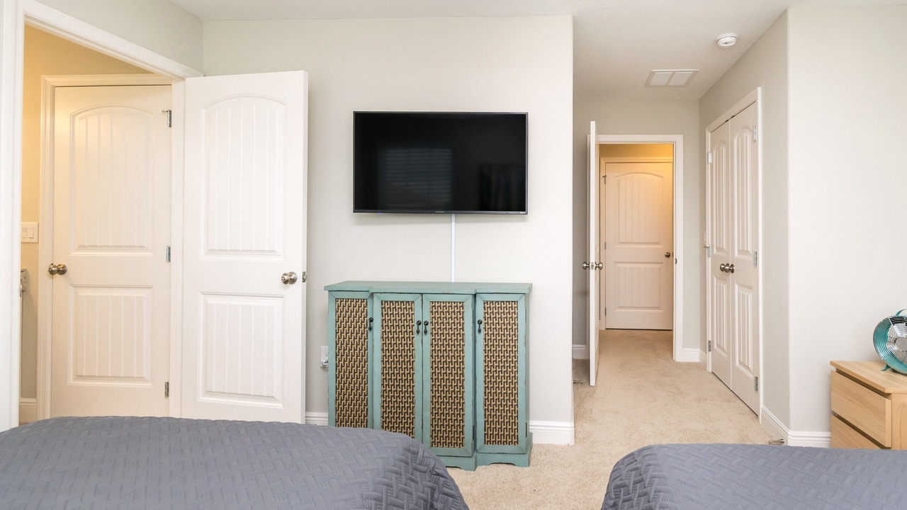 Photo of Others in Loughman