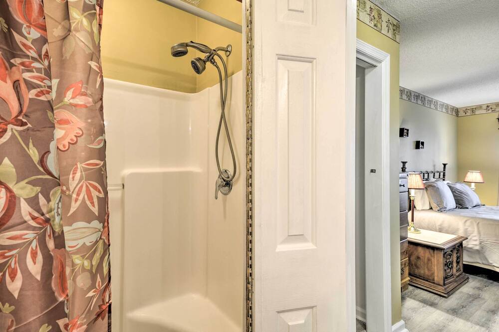 Photo of Bathroom in Waterford Plantation