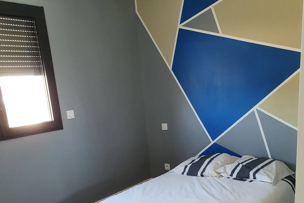 Photo of Bedroom in Saint-Laurent-d'Aigouze