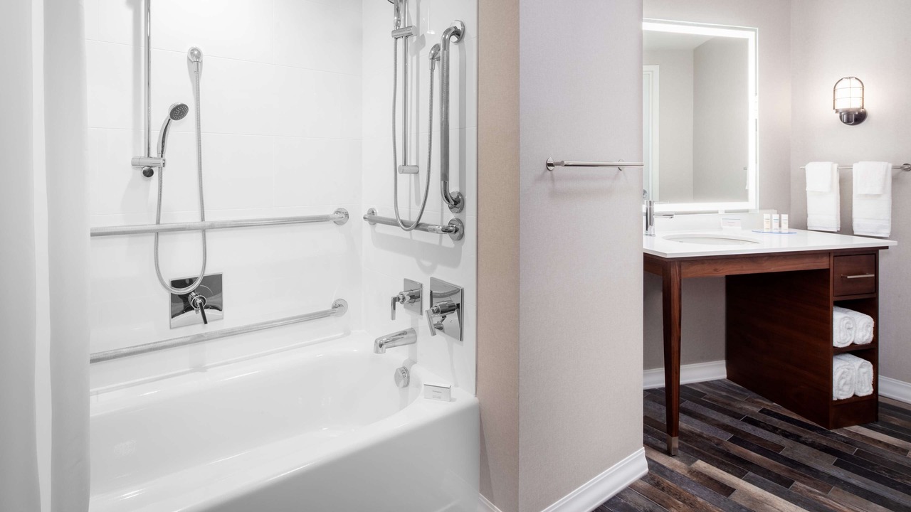 Photo of Others in D Street - West Broadway