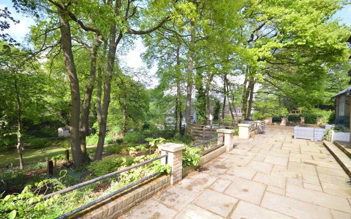 Photo of Outdoor in Tadworth