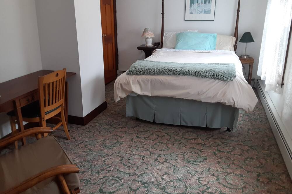 Photo of Bedroom in Ansonia