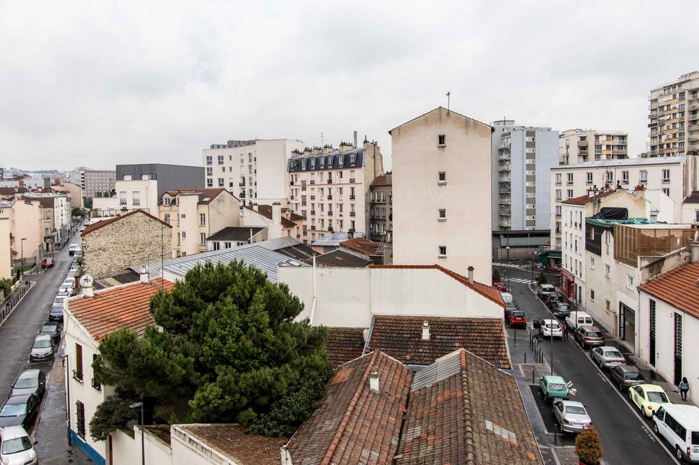Photo of Others in Les Puces de Saint-Ouen