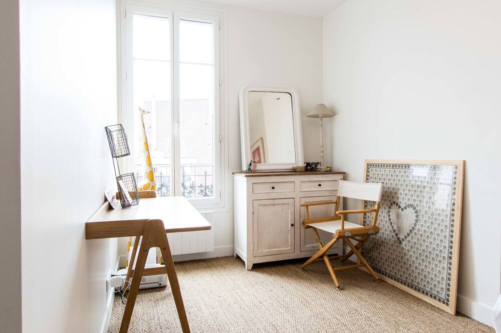 Photo of Bedroom in Les Puces de Saint-Ouen