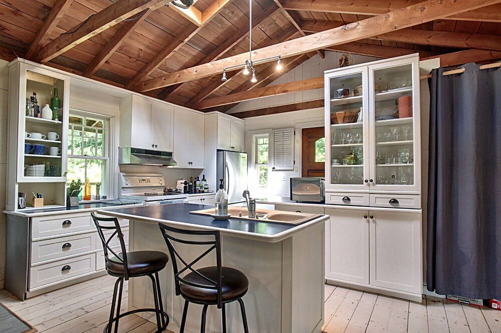 Photo of Kitchen in North Hatley