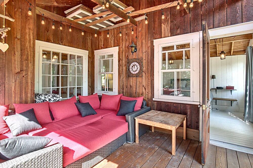 Photo of Livingroom in North Hatley