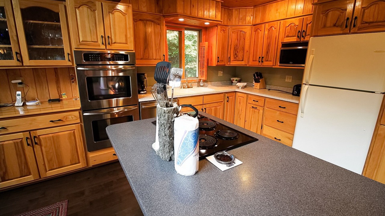 Photo of Kitchen in Rangeley Plantation