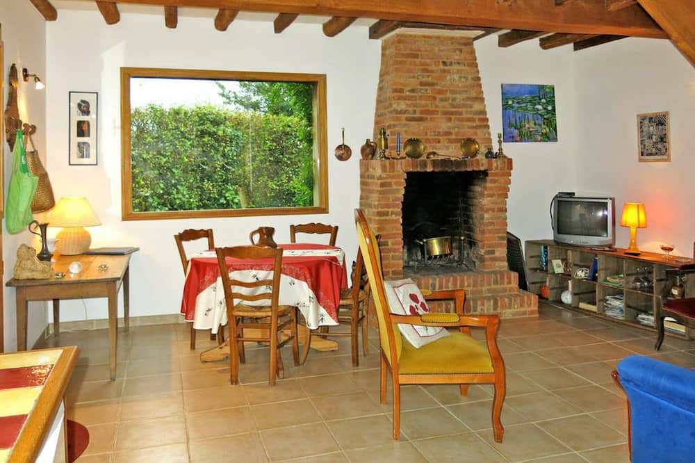 Photo of Livingroom in La Crique