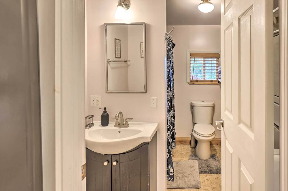 Photo of Bathroom in Waterport