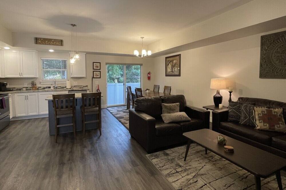 Photo of Livingroom in Wenatchee