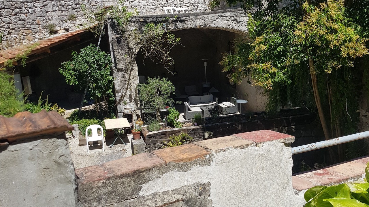 Photo of Patio Balcony in Chauzon