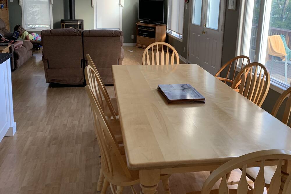 Photo of Kitchen in L'Isle-aux-Allumettes
