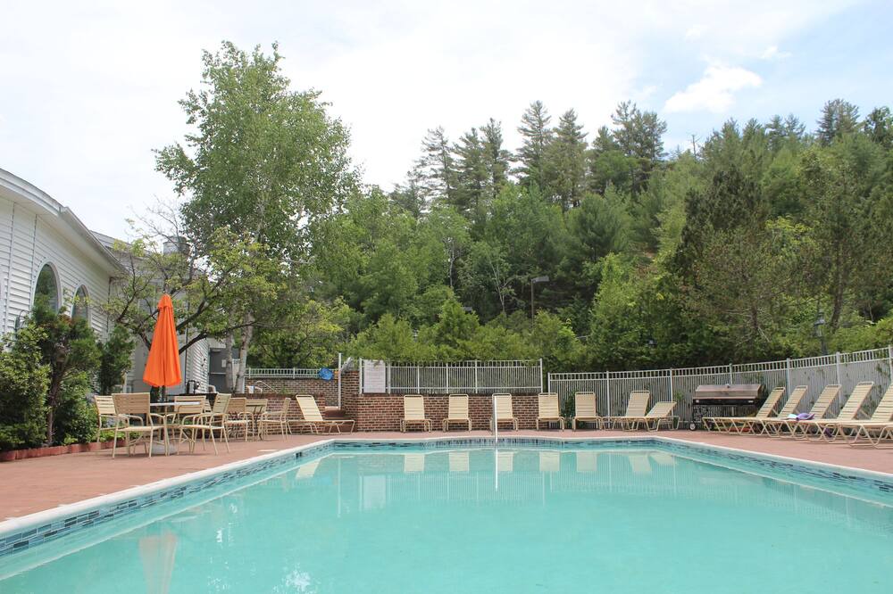 Photo of Outdoor in North Creek