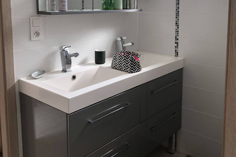 Photo of Bathroom in Talais