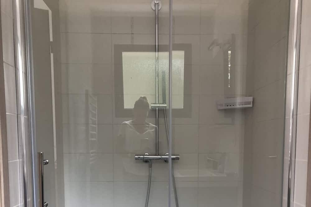 Photo of Bathroom in Talais