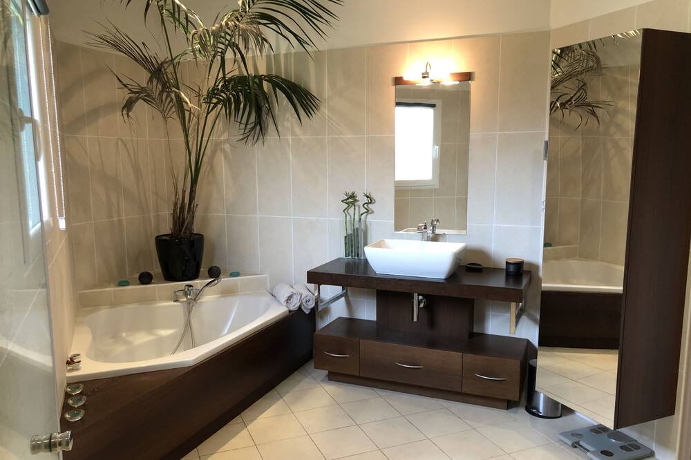 Photo of Bathroom in Sanguinet