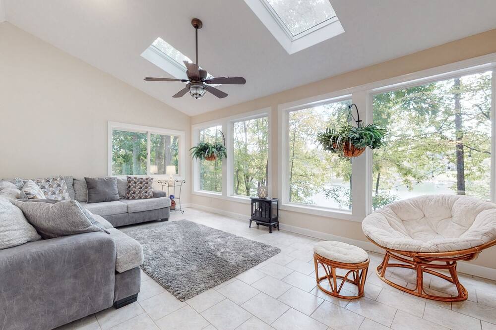 Photo of Bedroom in Estill Springs