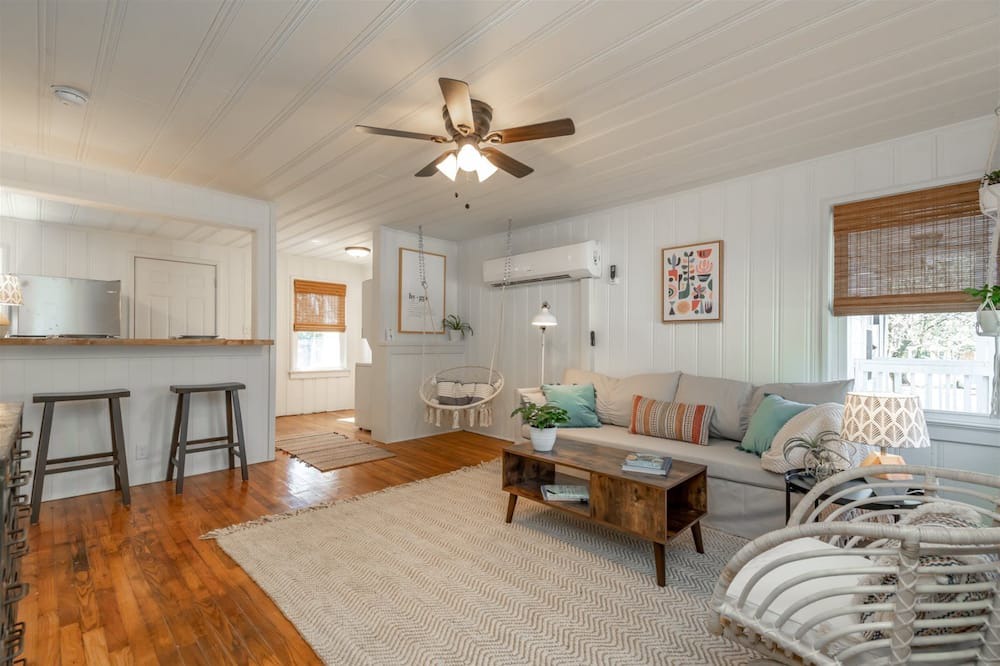 Photo of Livingroom in Sans Souci