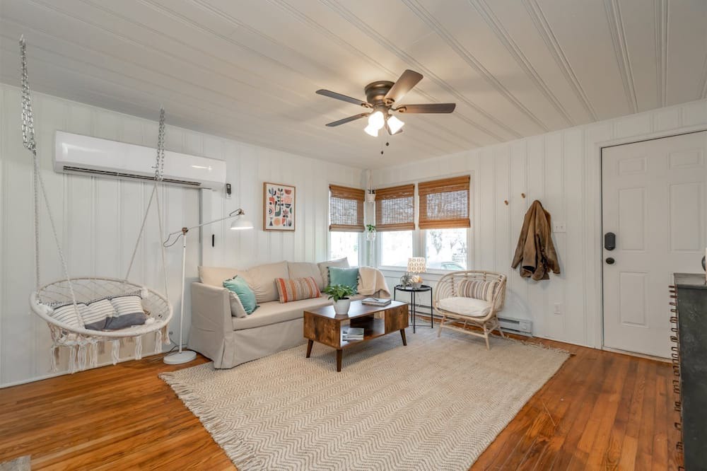 Photo of Livingroom in Sans Souci