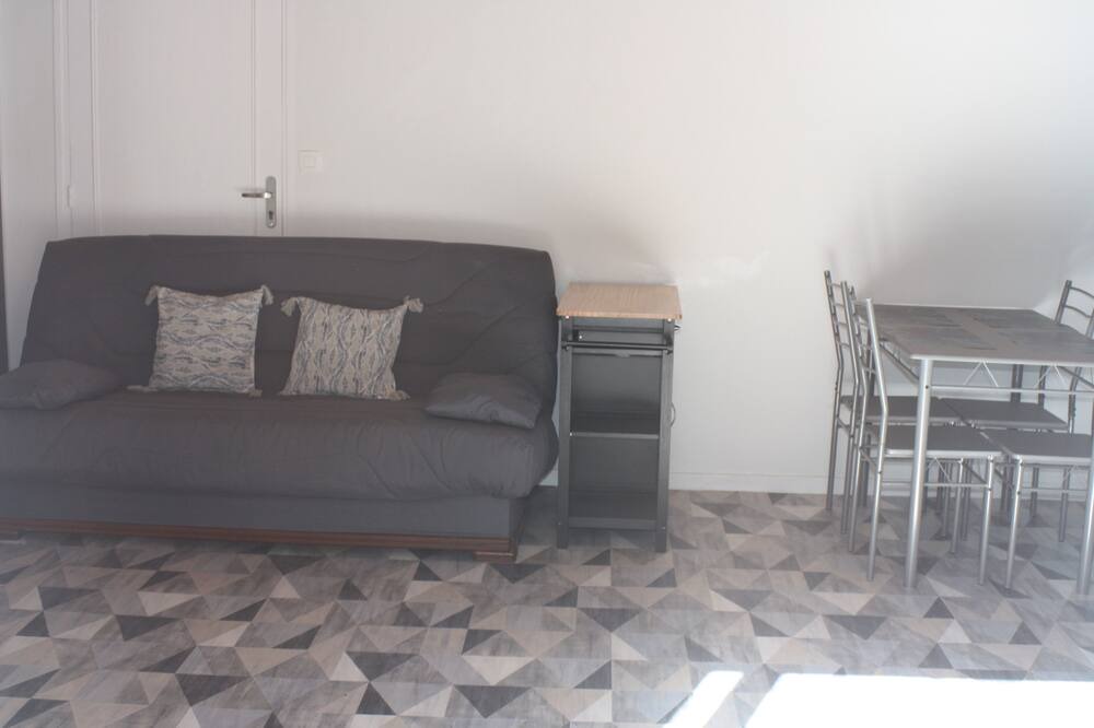 Photo of Livingroom in Augreilh