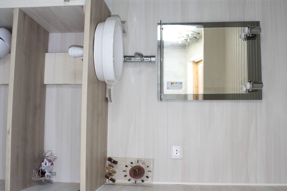 Photo of Bathroom in Augreilh