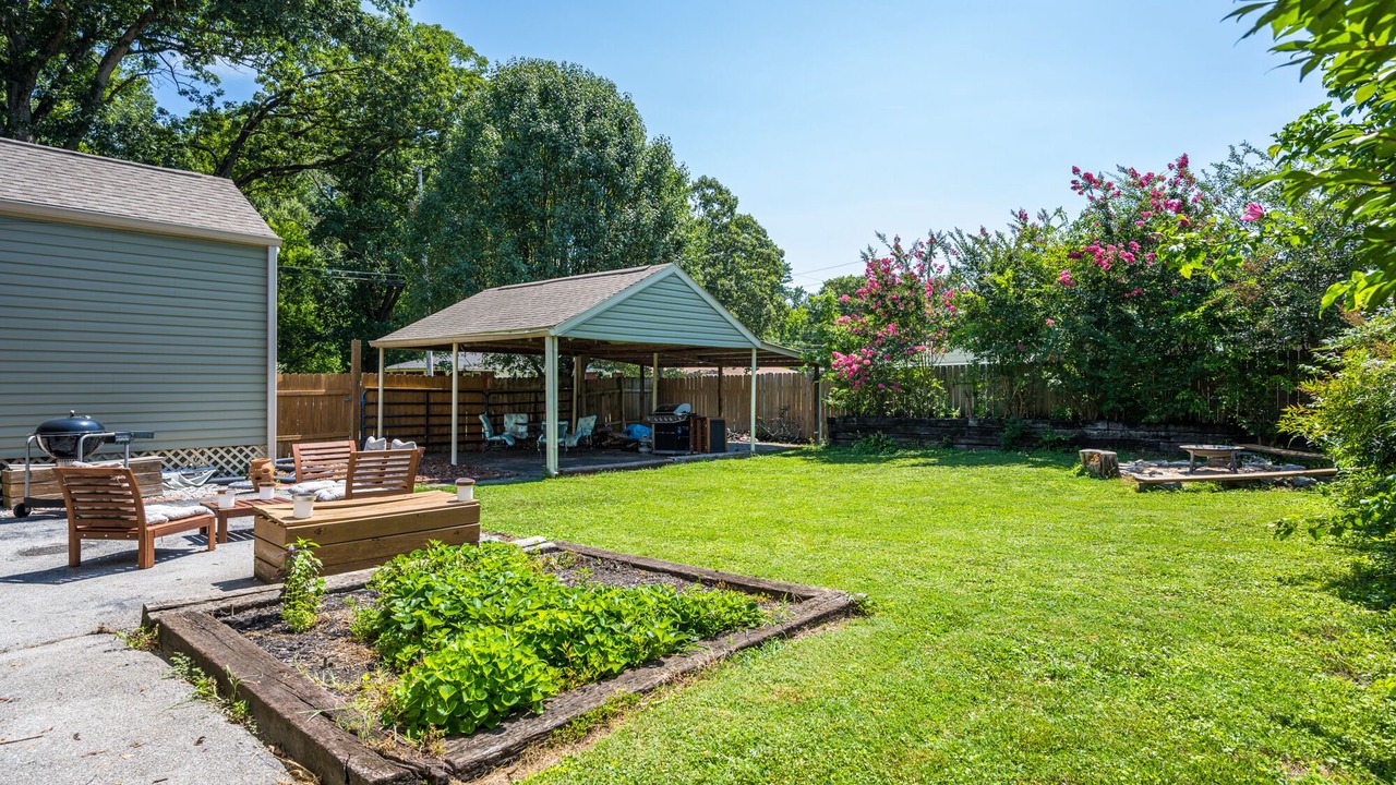 Photo of Outdoor in East Ridge