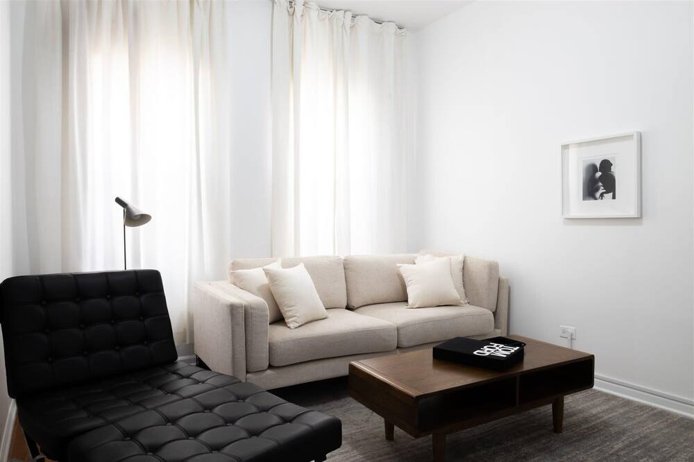 Photo of Livingroom in Noble Square