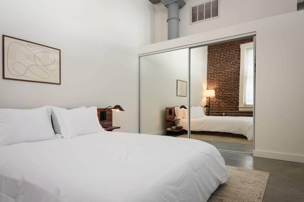 Photo of Bedroom in Downtown St. Louis
