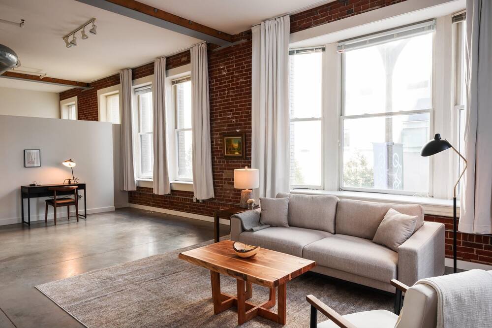 Photo of Livingroom in Downtown St. Louis